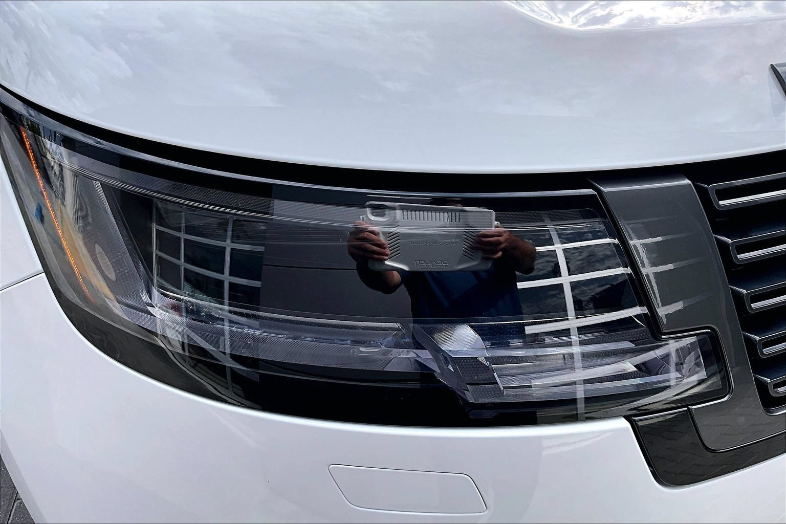 Certified 2025 Land Rover Range Rover Autobiography AWD/4WD image 27