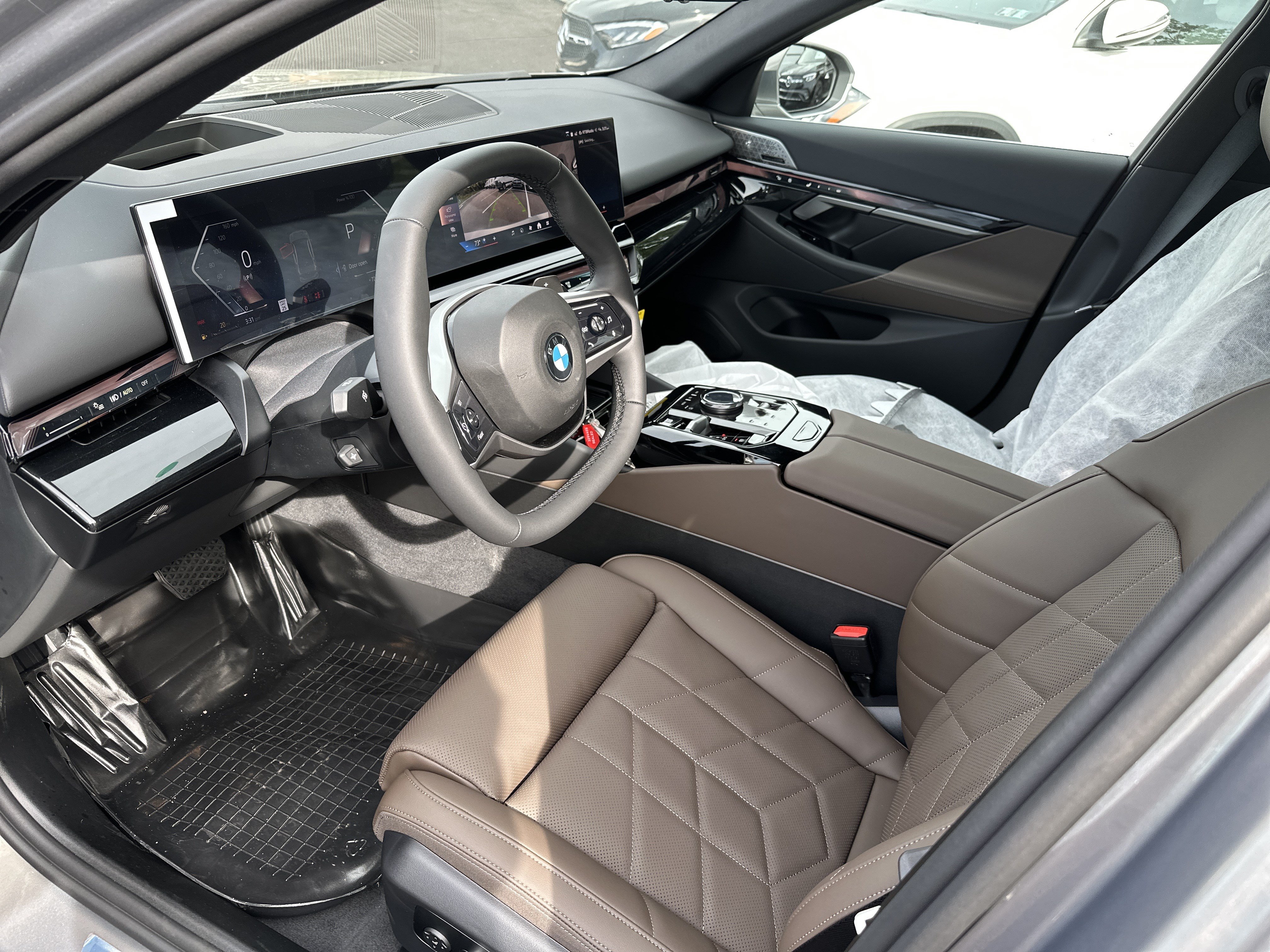 New 2027 BMW 530i xDrive w/ Premium Package AWD/4WD image 9