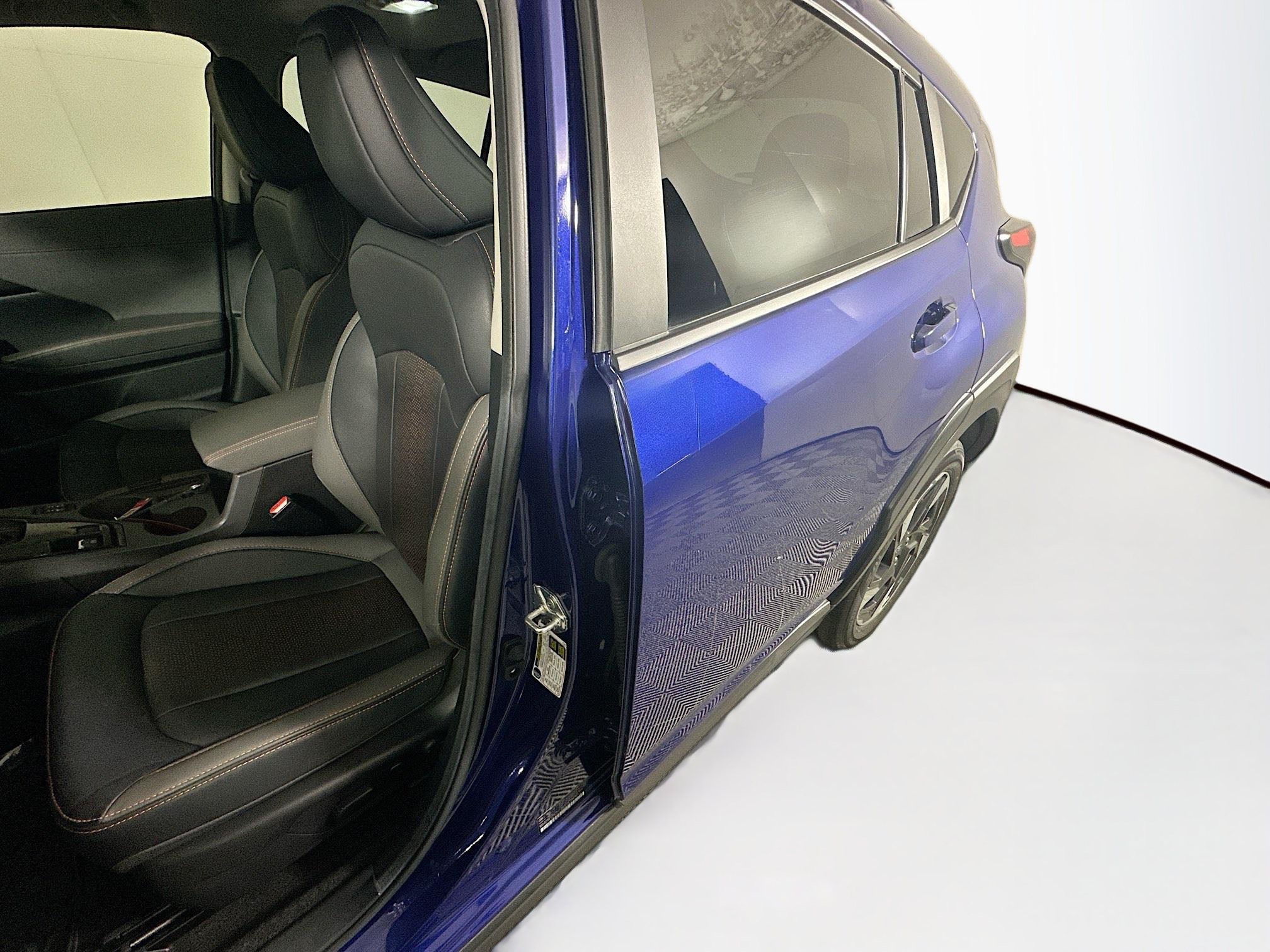 Used 2025 Subaru Crosstrek 2.5i Limited AWD/4WD image 12