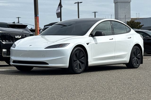 Used 2024 Tesla Model 3 Long Range RWD image 11