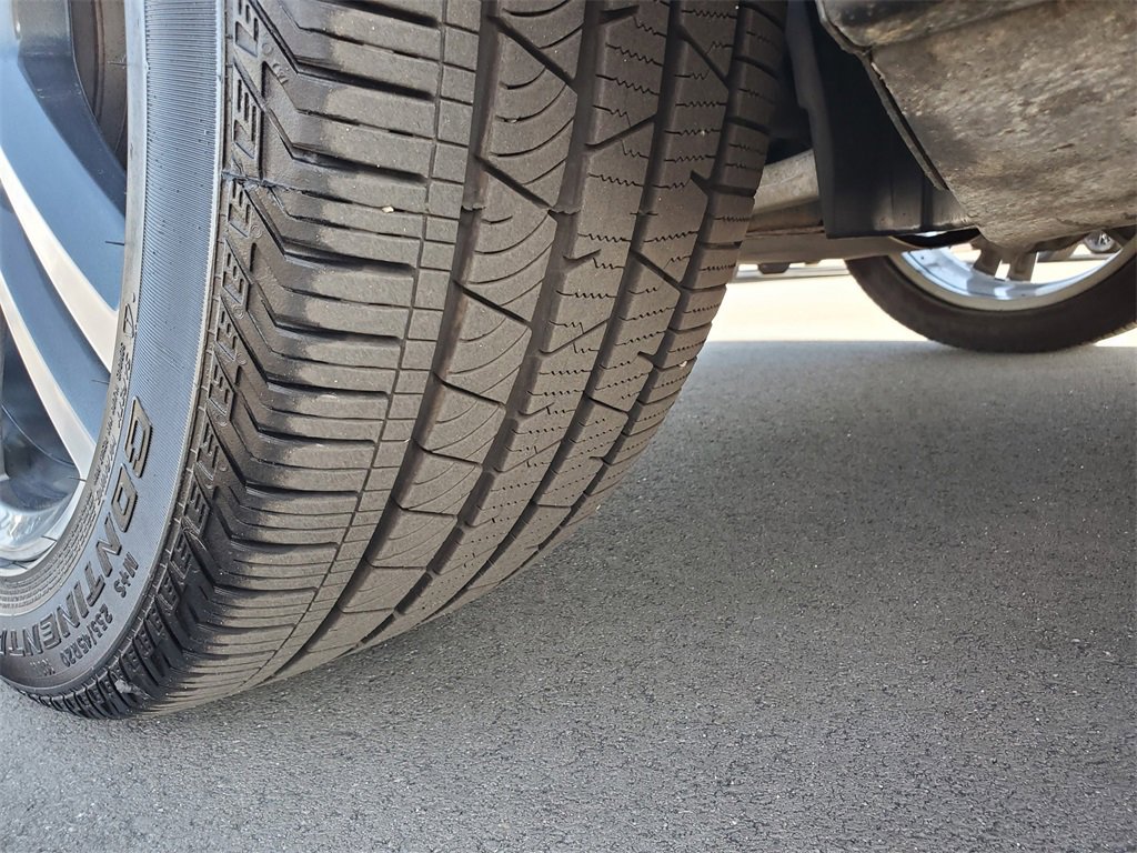 Used 2019 Volvo XC60 T5 Momentum w/ Multimedia Package image 23