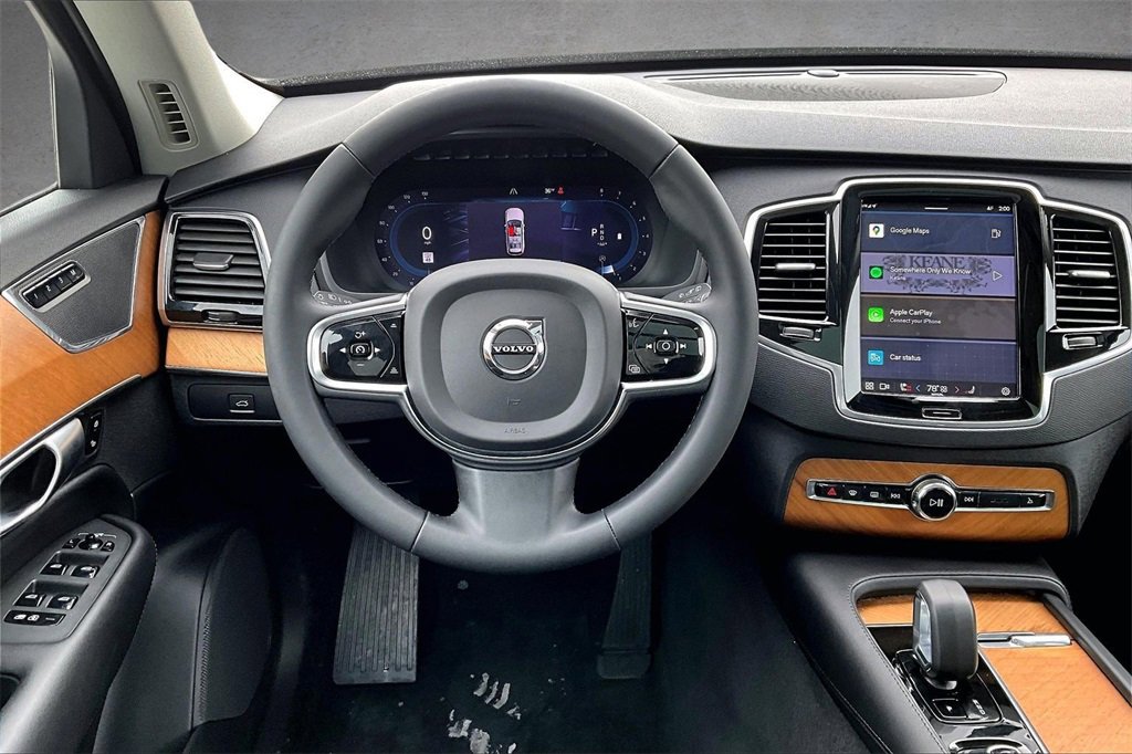 Used 2023 Volvo XC90 B6 Plus w/ Protection Package Premier image 8