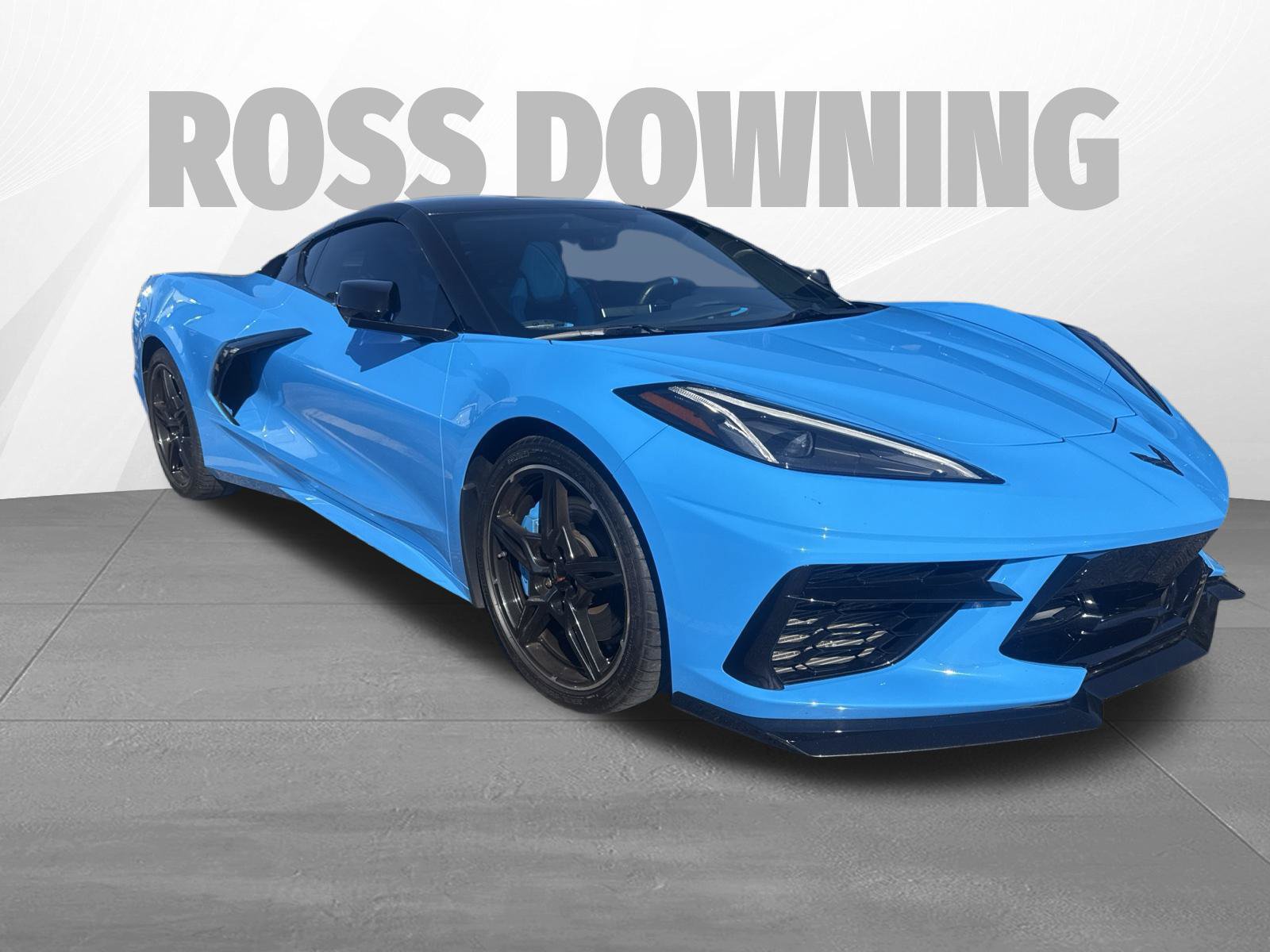Used 2021 Chevrolet Corvette Stingray Premium Cpe w/ Z51 Performance Package RWD image 3