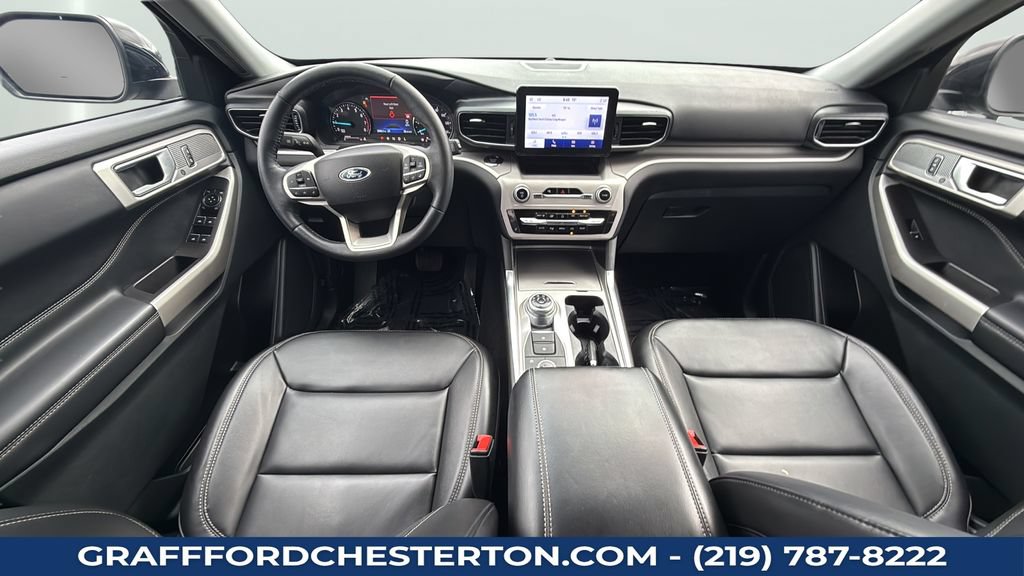 Used 2024 Ford Explorer XLT w/ Equipment Group 202A AWD/4WD image 14