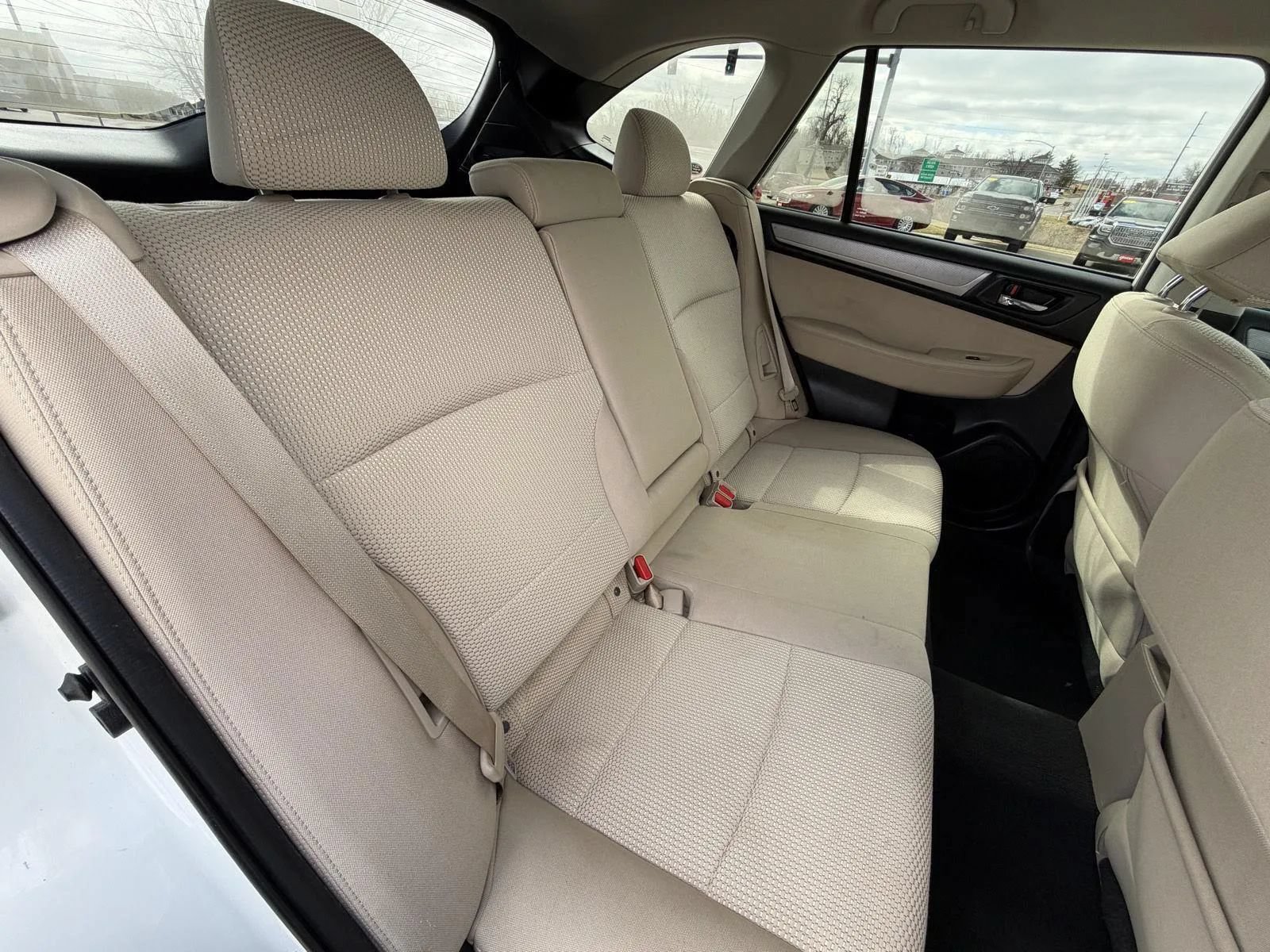 Used 2015 Subaru Outback 2.5i Premium AWD/4WD image 16