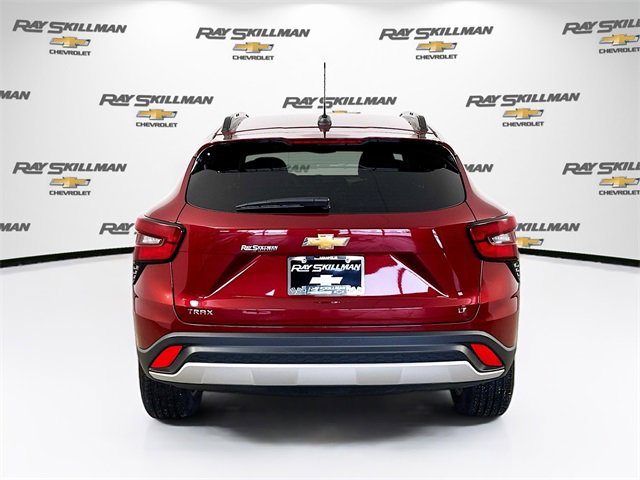 Used 2025 Chevrolet Trax LT image 6