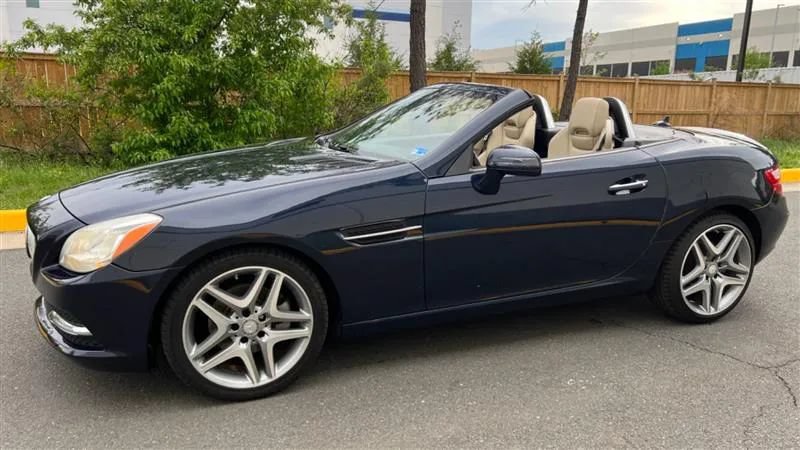 Used 2014 Mercedes-Benz SLK 250 image 45