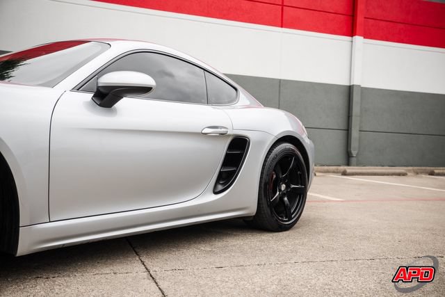 Used 2017 Porsche 718 Cayman RWD image 28