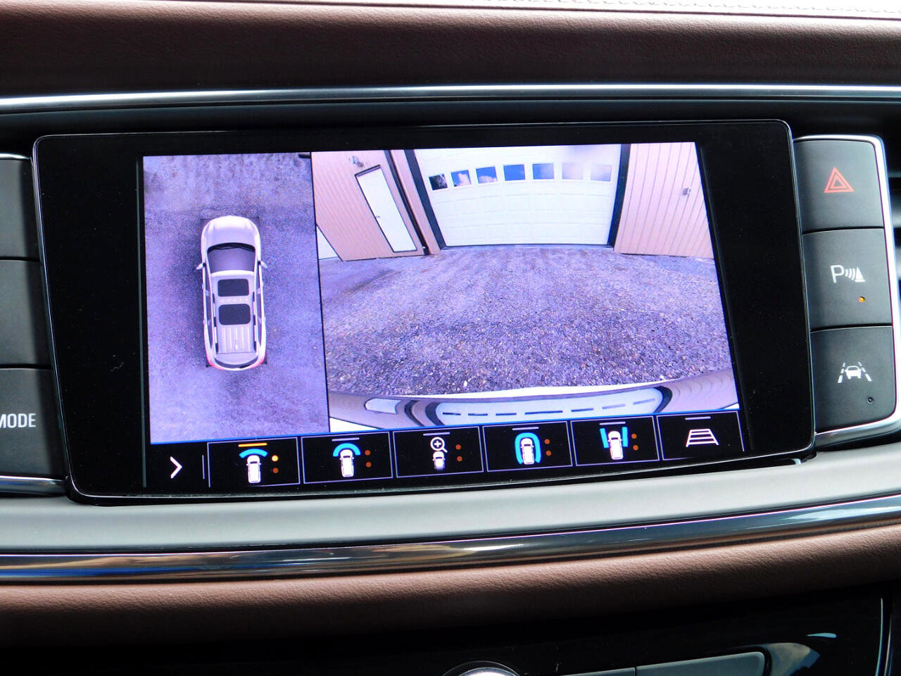 Used 2021 Buick Enclave Avenir w/ Avenir Technology Package image 15