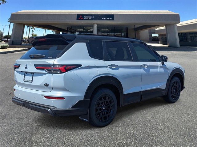 New 2025 Mitsubishi Outlander Trail Edition image 3