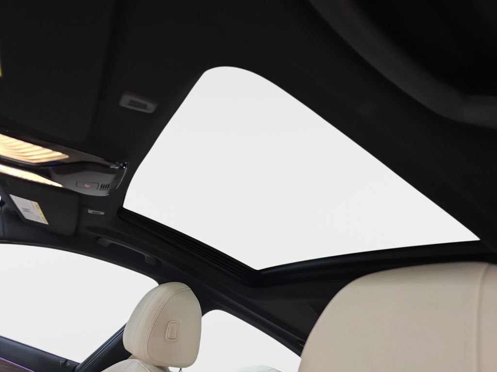 Used 2023 BMW 530i w/ Premium Package RWD image 29