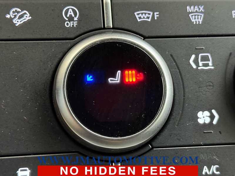Used 2025 Land Rover Defender 110 S AWD/4WD image 36