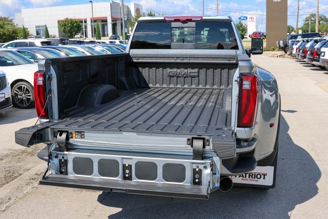 New 2026 GMC Sierra 3500 Denali w/ Technology Package image 9