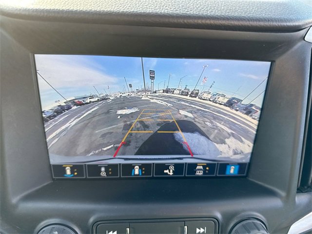 Used 2022 GMC Terrain SLT w/ Infotainment Package II image 17