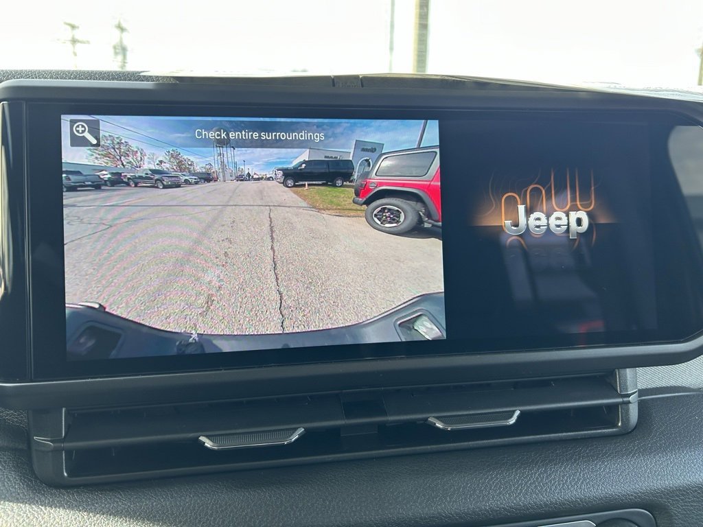 New 2026 Jeep Gladiator Sport image 21