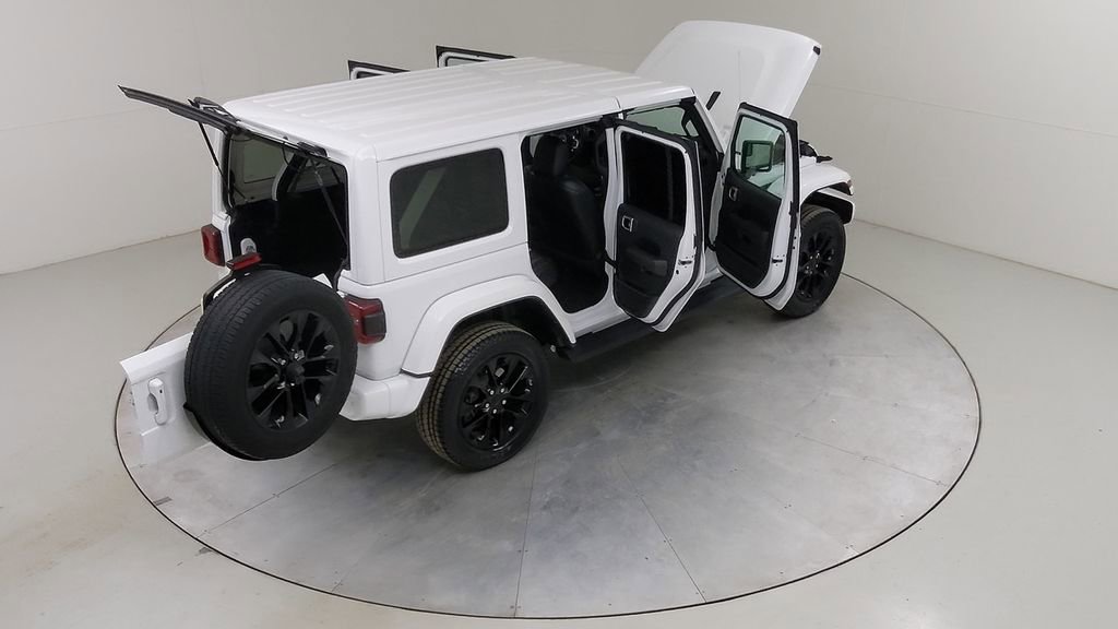 Used 2021 Jeep Wrangler Unlimited Sahara image 48