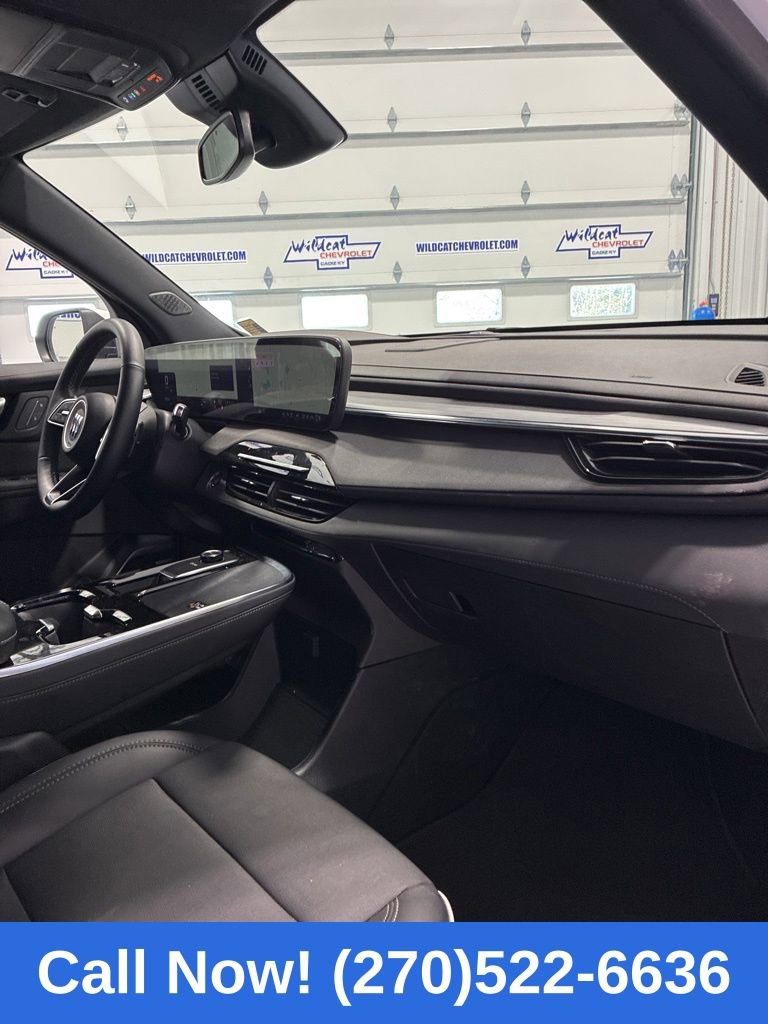 Used 2025 Buick Enclave Preferred image 47