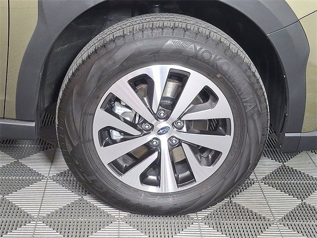 Certified 2025 Subaru Outback Premium image 12