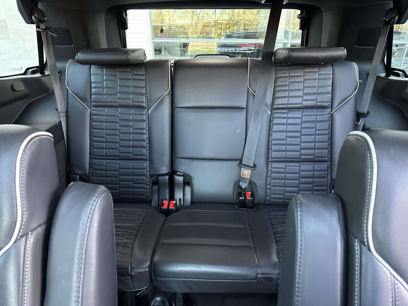 Used 2022 Cadillac Escalade Sport Platinum image 12