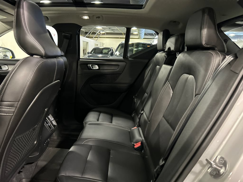 Certified 2024 Volvo XC40 B5 Plus w/ Protection Package Premier AWD/4WD image 22