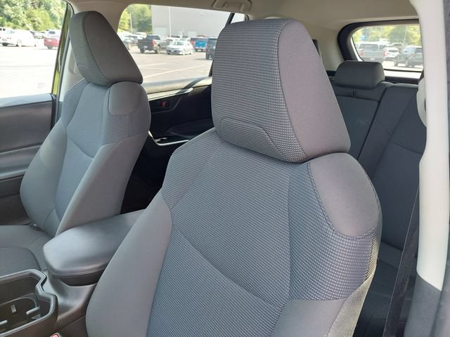 Certified 2022 Toyota RAV4 LE AWD/4WD image 18