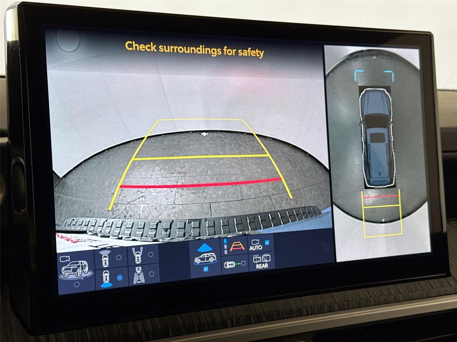 Certified 2025 Toyota 4Runner Platinum AWD/4WD image 25