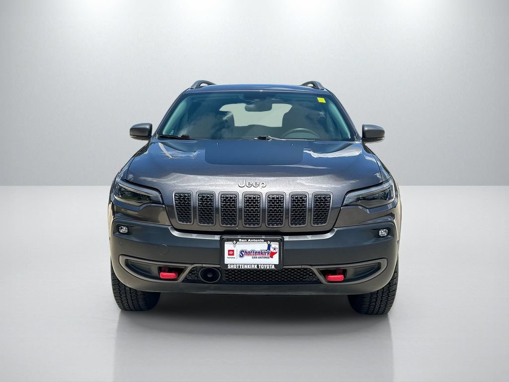 Used 2019 Jeep Cherokee Trailhawk AWD/4WD image 2