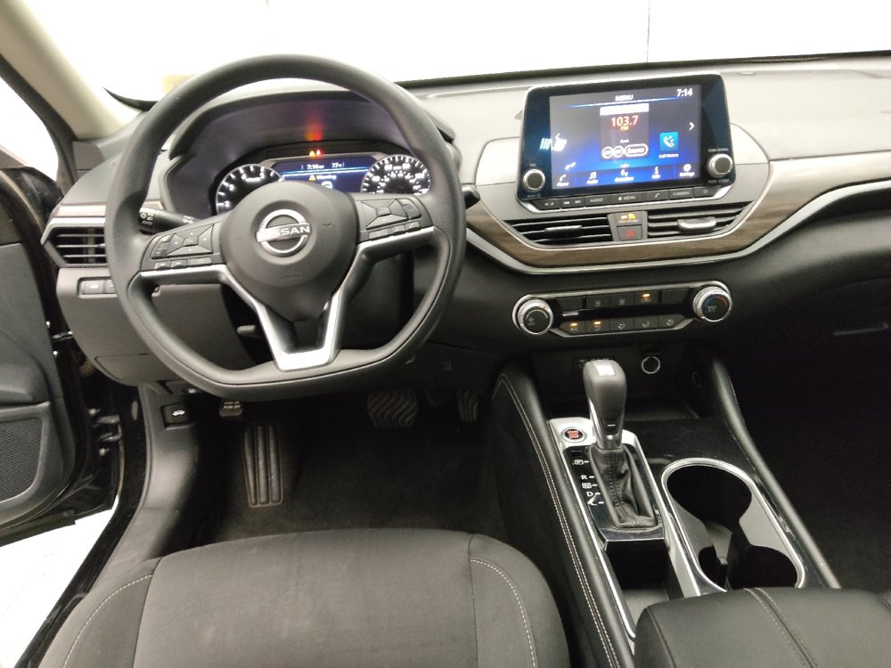 Used 2023 Nissan Altima 2.5 SV image 22