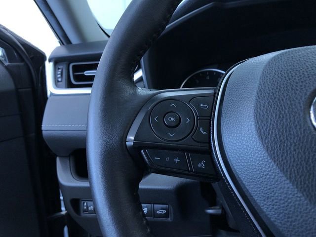 Used 2021 Toyota RAV4 XLE Premium AWD/4WD image 26