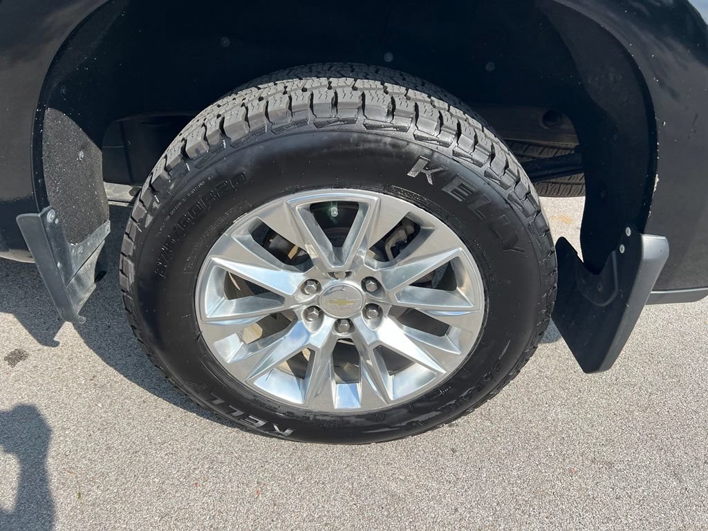 Used 2020 Chevrolet Silverado 1500 LTZ w/ LTZ Premium Package AWD/4WD image 13