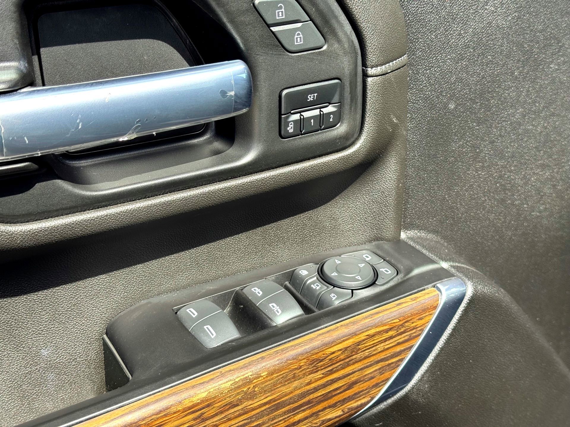 Used 2022 Chevrolet Silverado 3500 High Country w/ Technology Package image 17