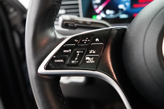 Used 2025 Mercedes-Benz GLS 450 4MATIC image 13