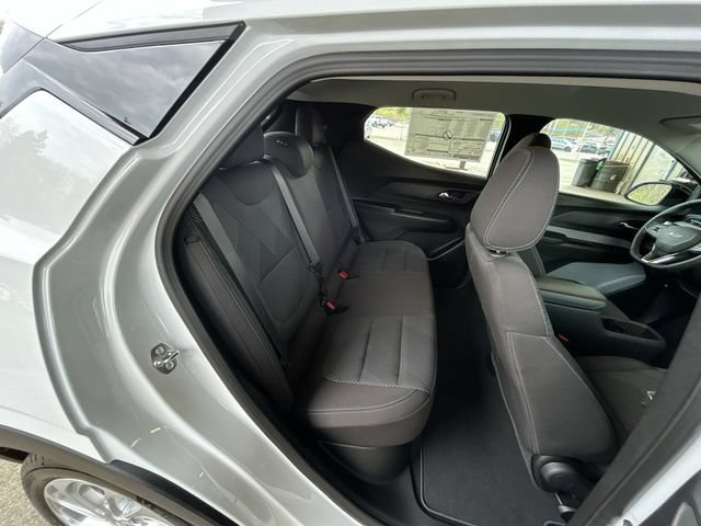 New 2027 Chevrolet Bolt LT w/ Comfort Package FWD image 24