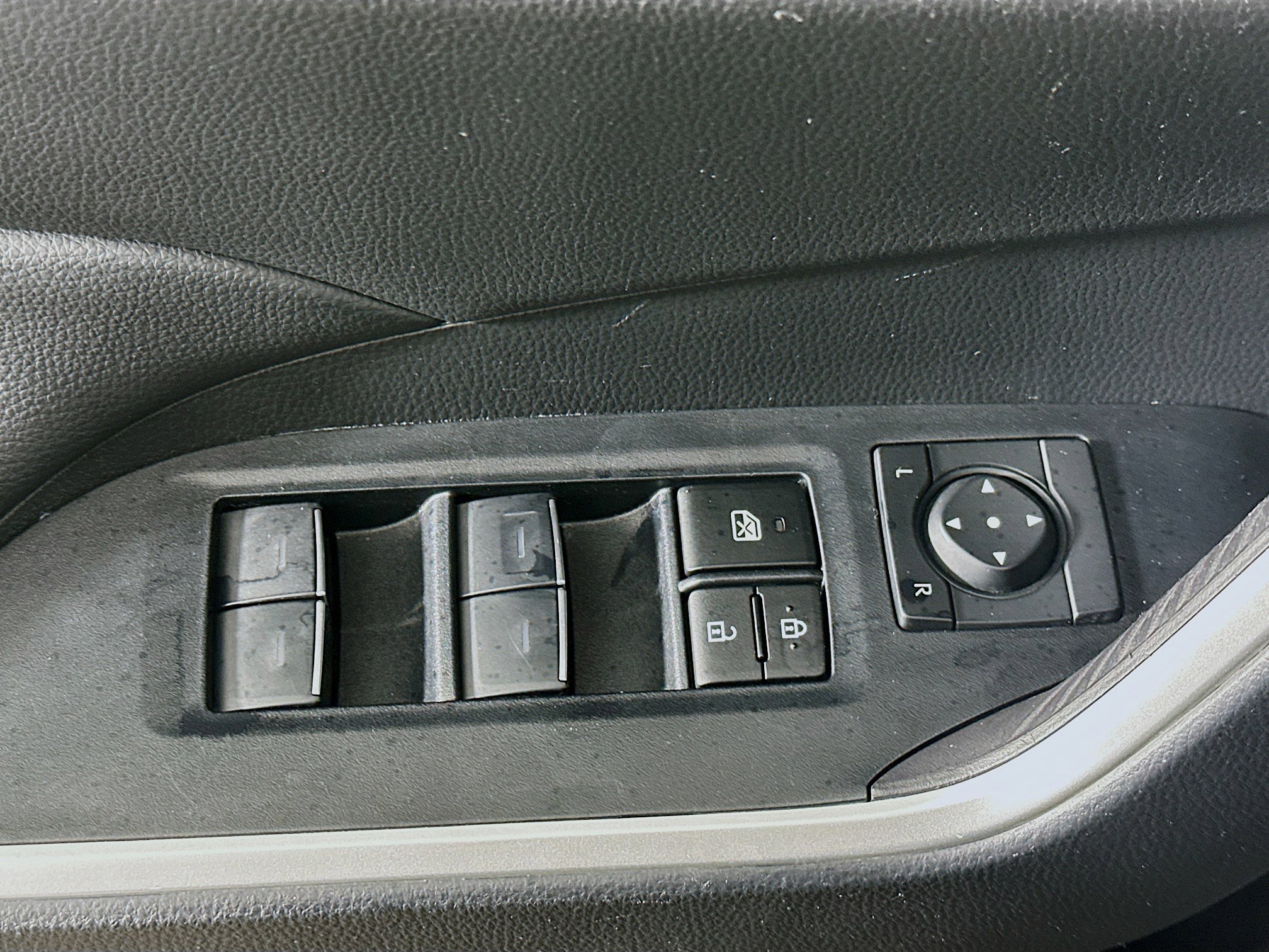 Used 2024 Toyota RAV4 XLE image 15