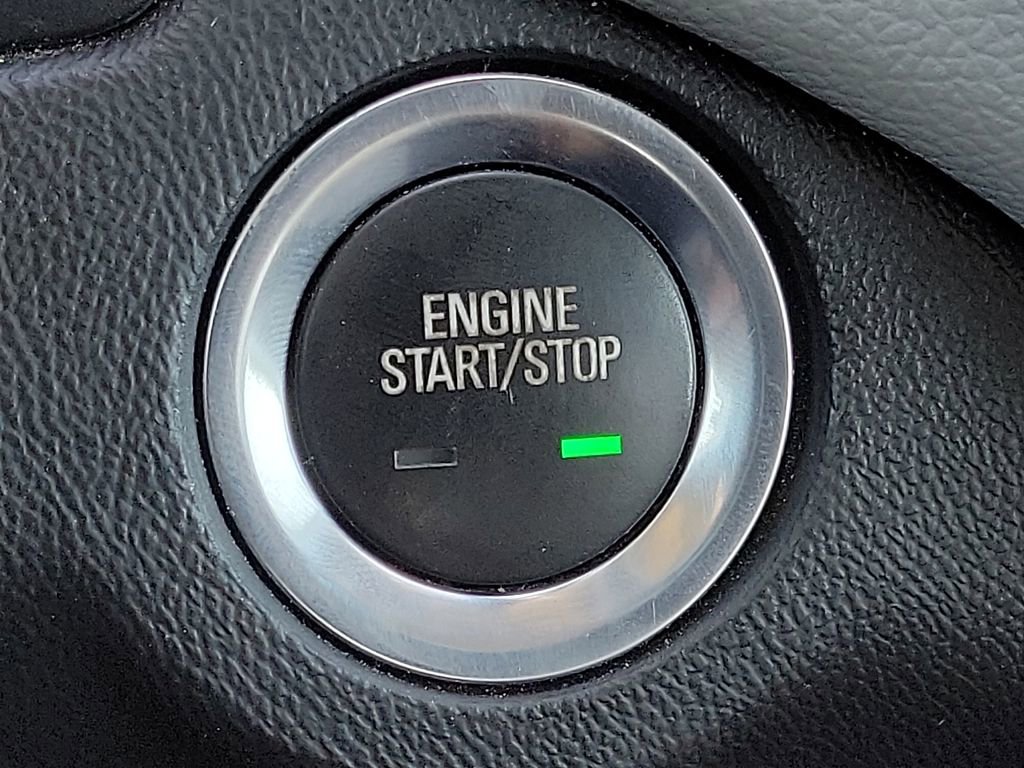 Used 2022 Chevrolet Equinox LS w/ LS Convenience Package FWD image 17