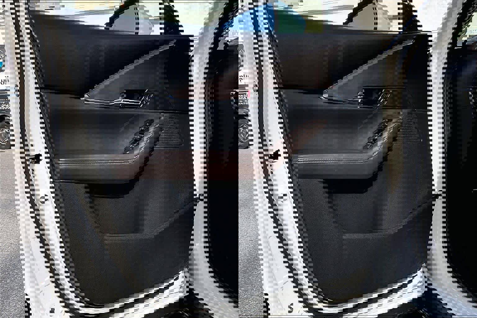 Used 2022 MAZDA CX-30 AWD 2.5 S w/ Premium Package image 23