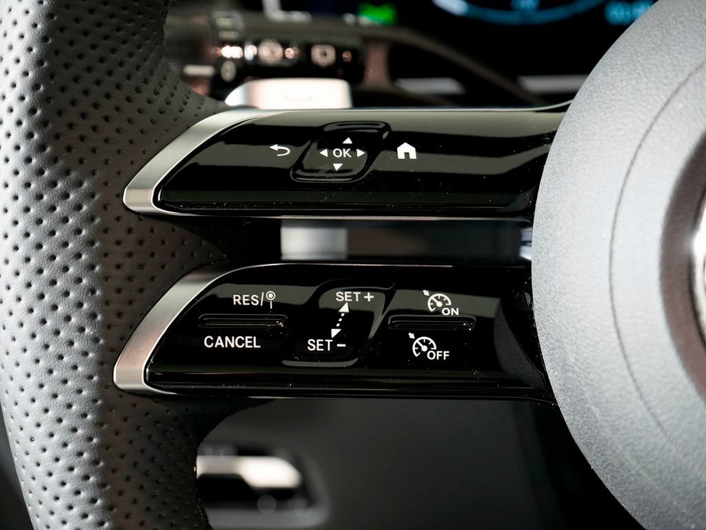 Certified 2026 Mercedes-Benz GLC 300 4MATIC image 19