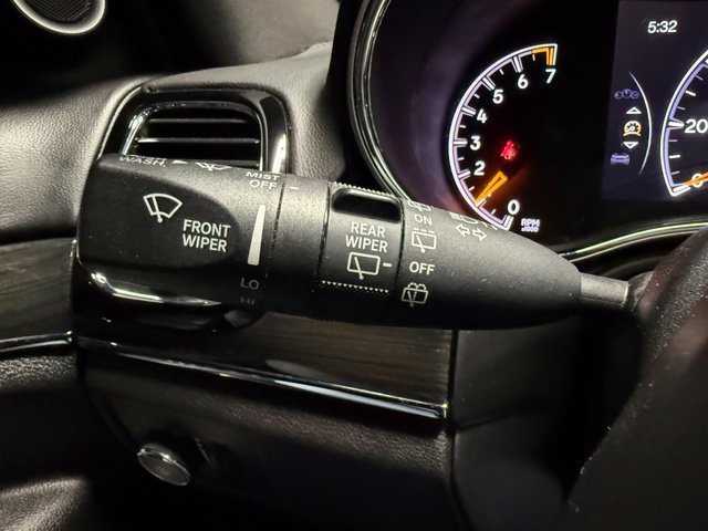 Used 2019 Jeep Grand Cherokee Overland AWD/4WD image 34