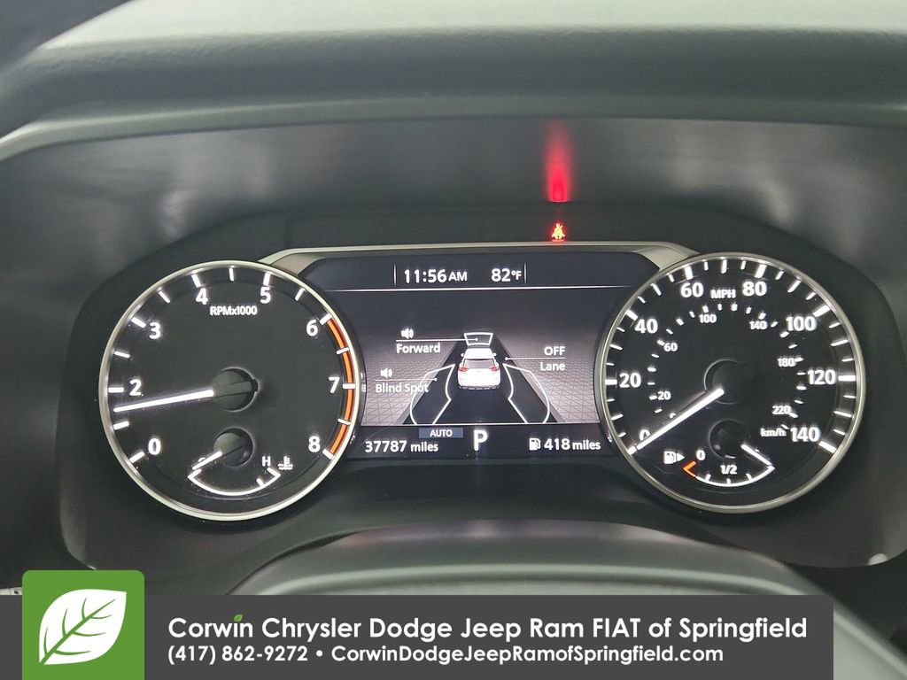 Used 2025 Nissan Rogue SV AWD/4WD image 22