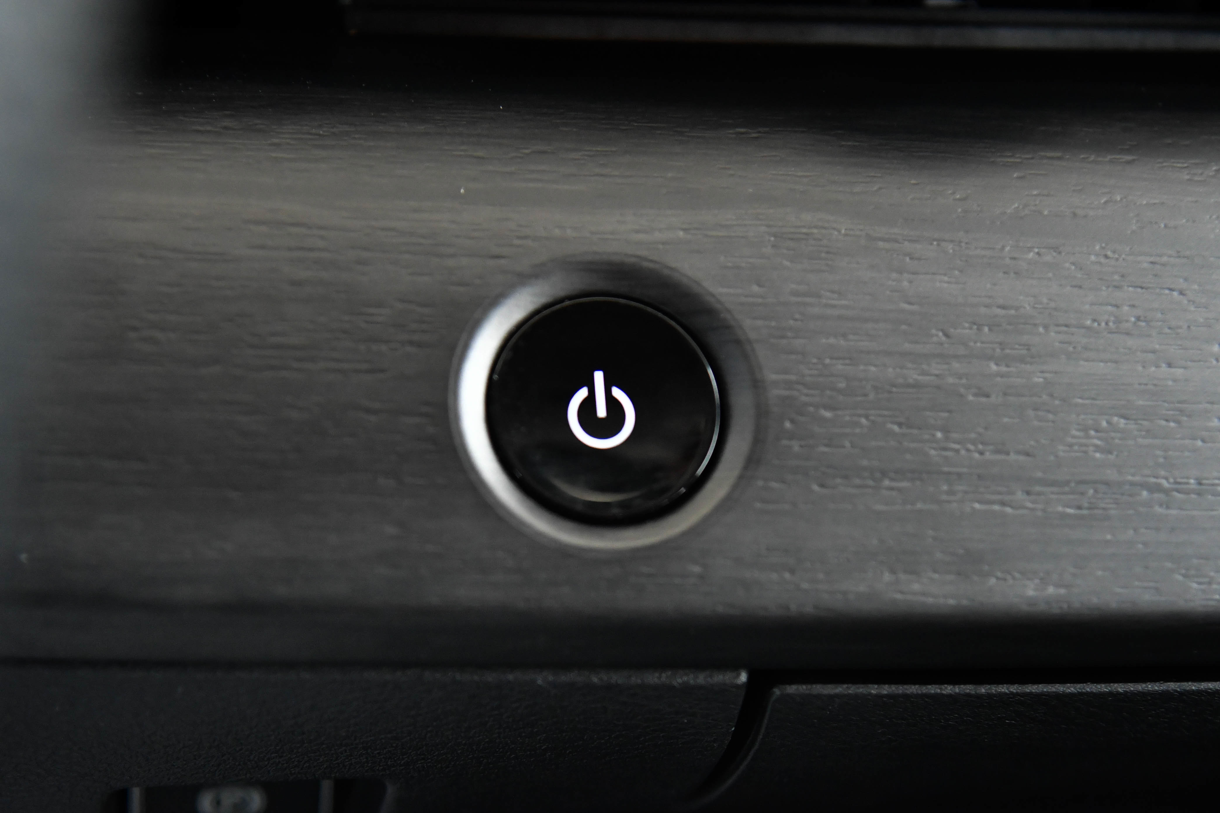 Used 2024 Nissan Ariya FWD image 36