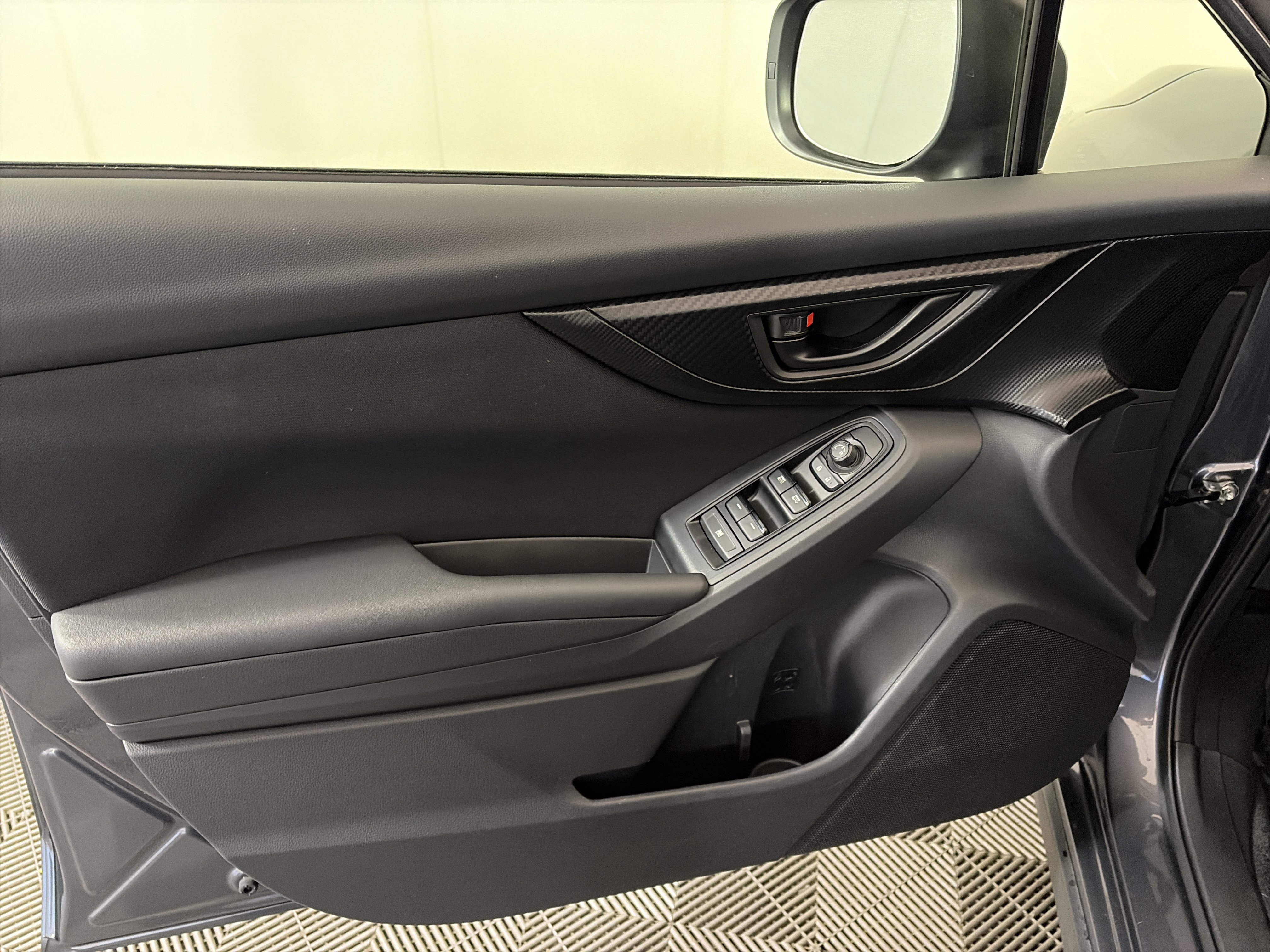 Certified 2023 Subaru Crosstrek 2.0i image 12