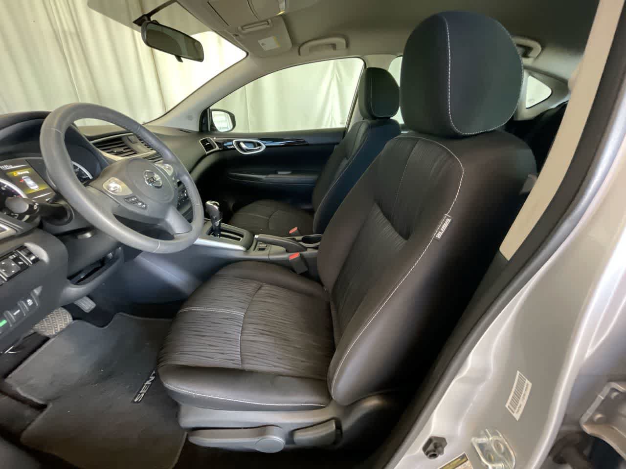 Used 2016 Nissan Sentra SV w/ Driver's Assist Package FWD image 11