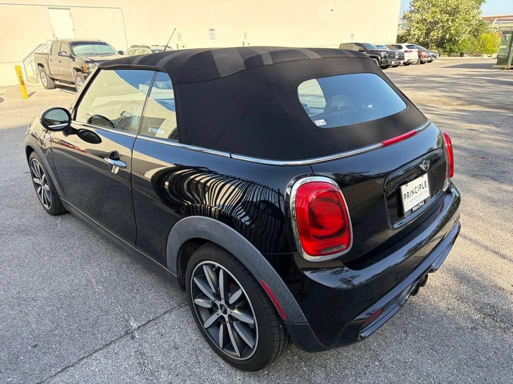 Used 2016 MINI Cooper S FWD image 2