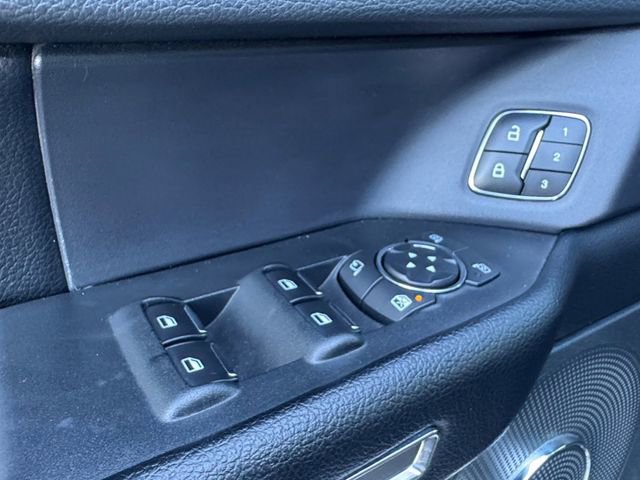 Used 2021 Ford Expedition Max XLT image 5