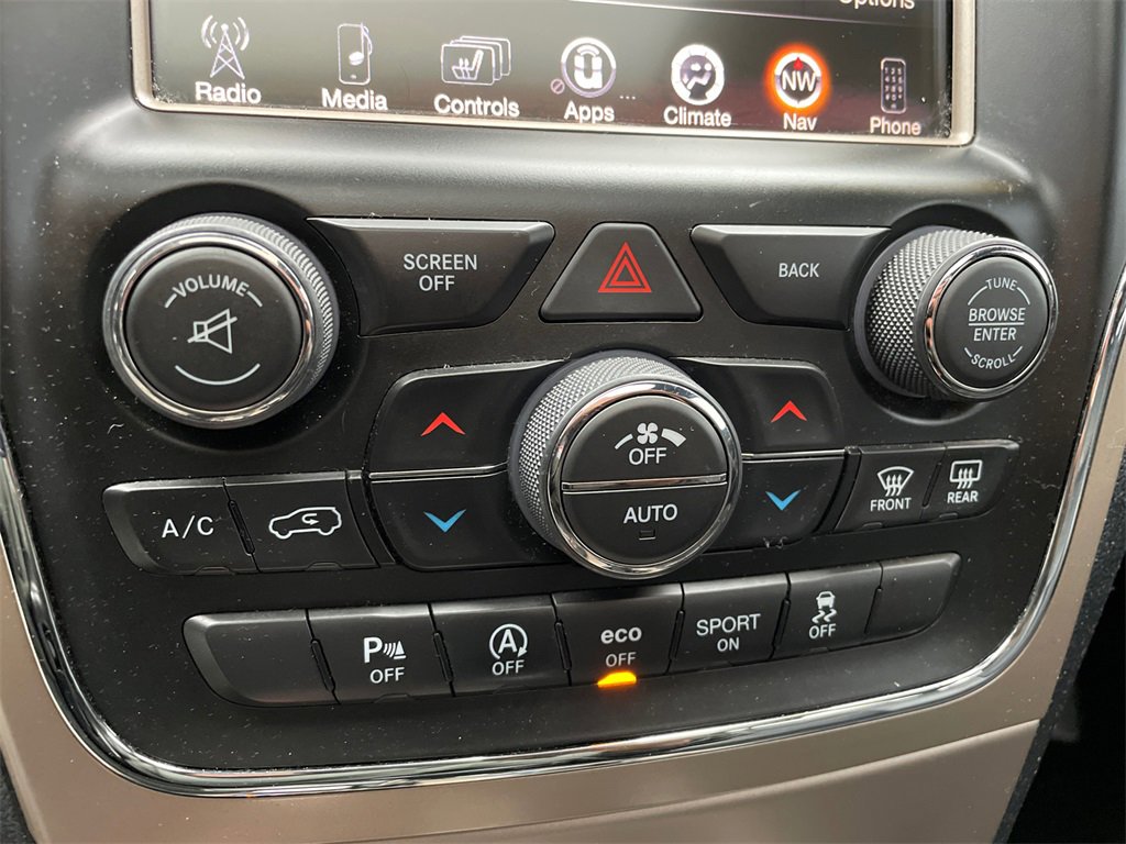 Used 2016 Jeep Grand Cherokee Limited image 13