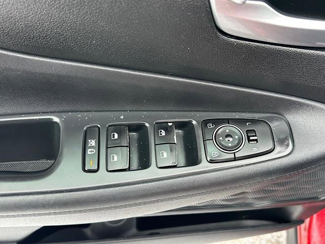 Used 2019 Hyundai Santa Fe SE image 17