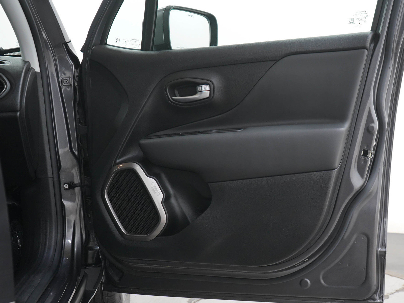 Used 2020 Jeep Renegade Limited AWD/4WD image 9