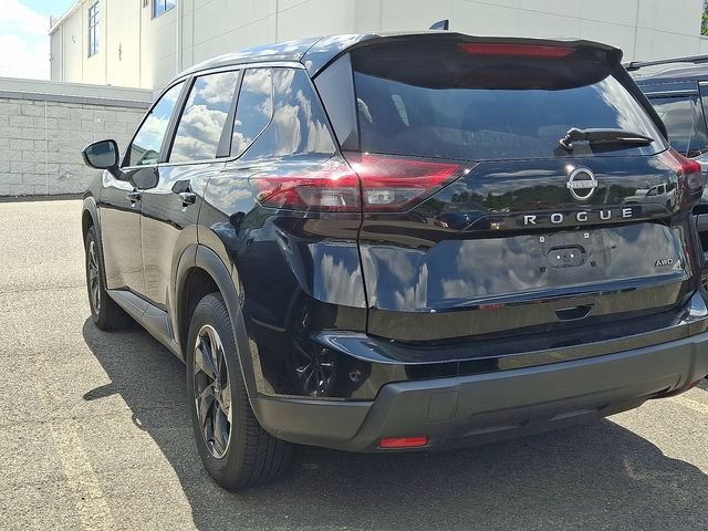 Used 2025 Nissan Rogue SV AWD/4WD image 6