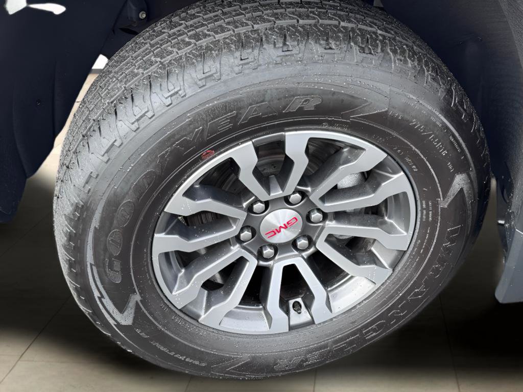 Used 2023 GMC Sierra 1500 AT4 w/ Technology Package image 53