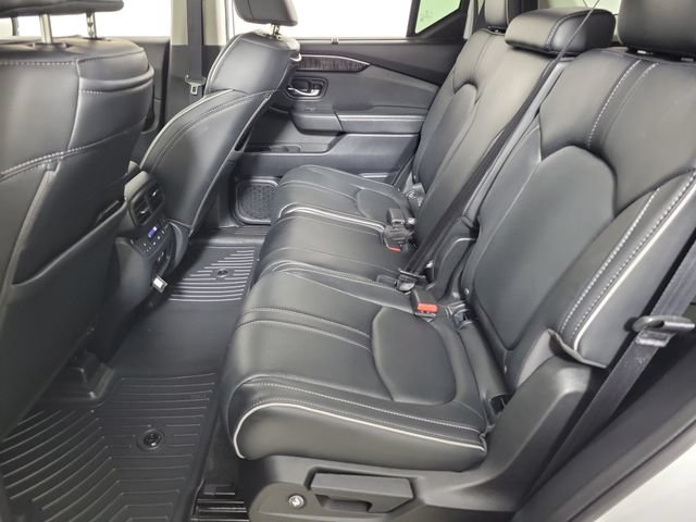 Used 2023 Honda Pilot Elite image 12